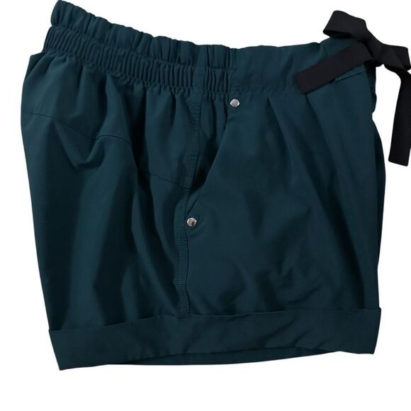 Lululemon Spring Break Away Short
Deep Green ~ size 4 - Picture 4 of 12